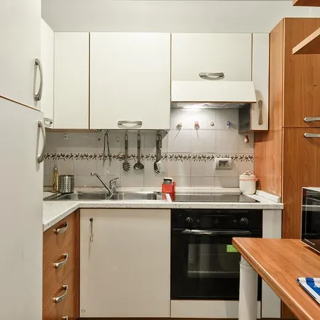 Guesthost - Porta Nuova Shiny Flat Appartement *