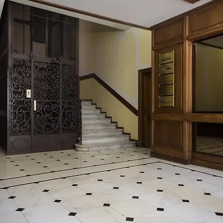 Apartment Guesthost - Porta Nuova Shiny Flats