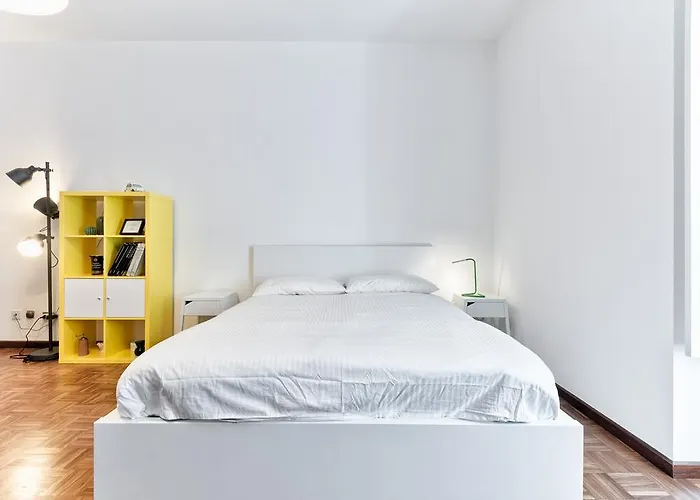 Guesthost - Porta Nuova Shiny Flats Turin