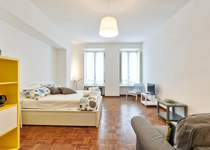 Guesthost - Porta Nuova Shiny Flats Turin
