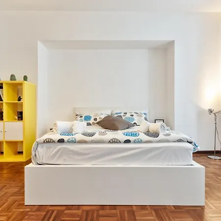 Guesthost - Porta Nuova Shiny Flat Turin