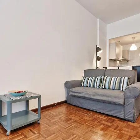 Guesthost - Porta Nuova Shiny Flat * تورينو