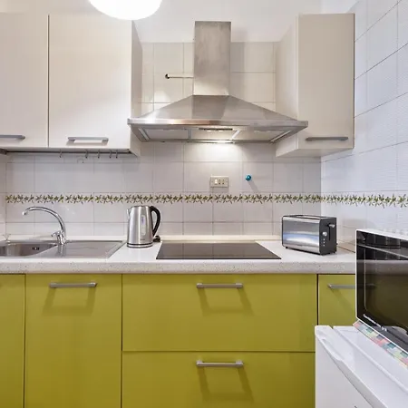 Guesthost - Porta Nuova Shiny Flat تورينو