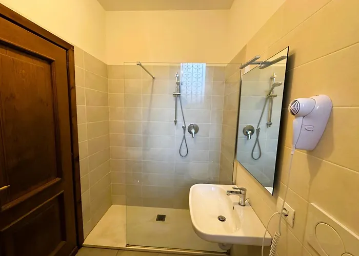 Guesthost - Porta Nuova Shiny Flats Τορίνο